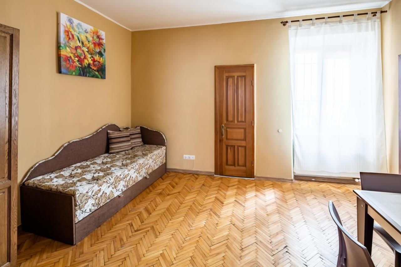 Apartment On Yana Zhizhky 利沃夫 外观 照片