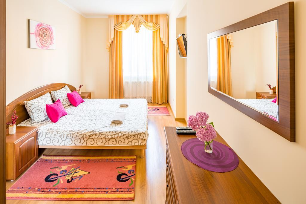 Apartment On Yana Zhizhky 利沃夫 外观 照片