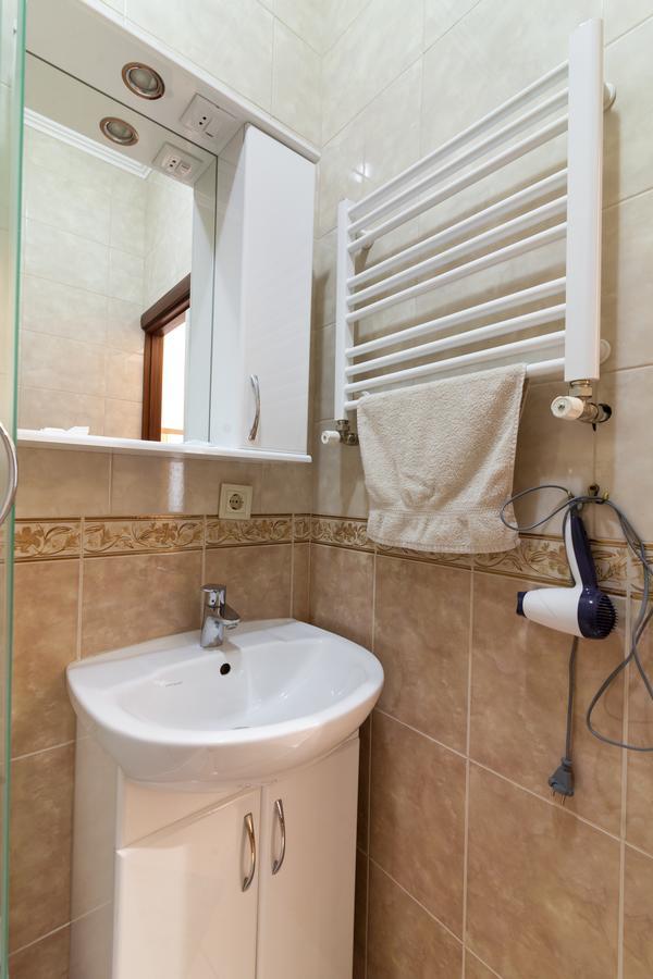 Apartment On Yana Zhizhky 利沃夫 外观 照片